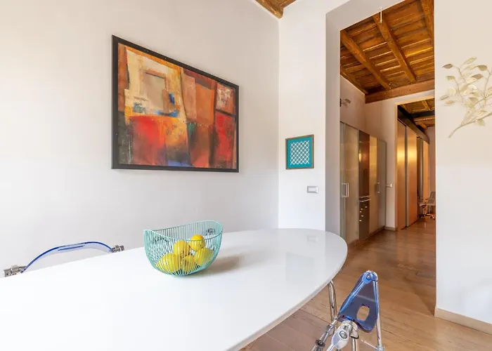 Modern In Campo De Fiori Apartament