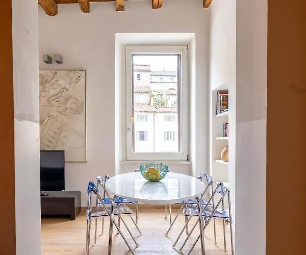 Modern In Campo De Fiori Apartament Rzym